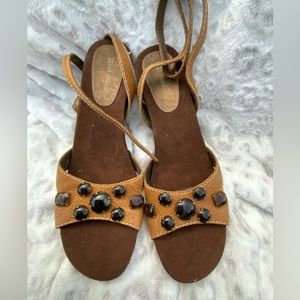 #89 NATURALIZER EMBELLISHED HEELED SANDALS. Size 11